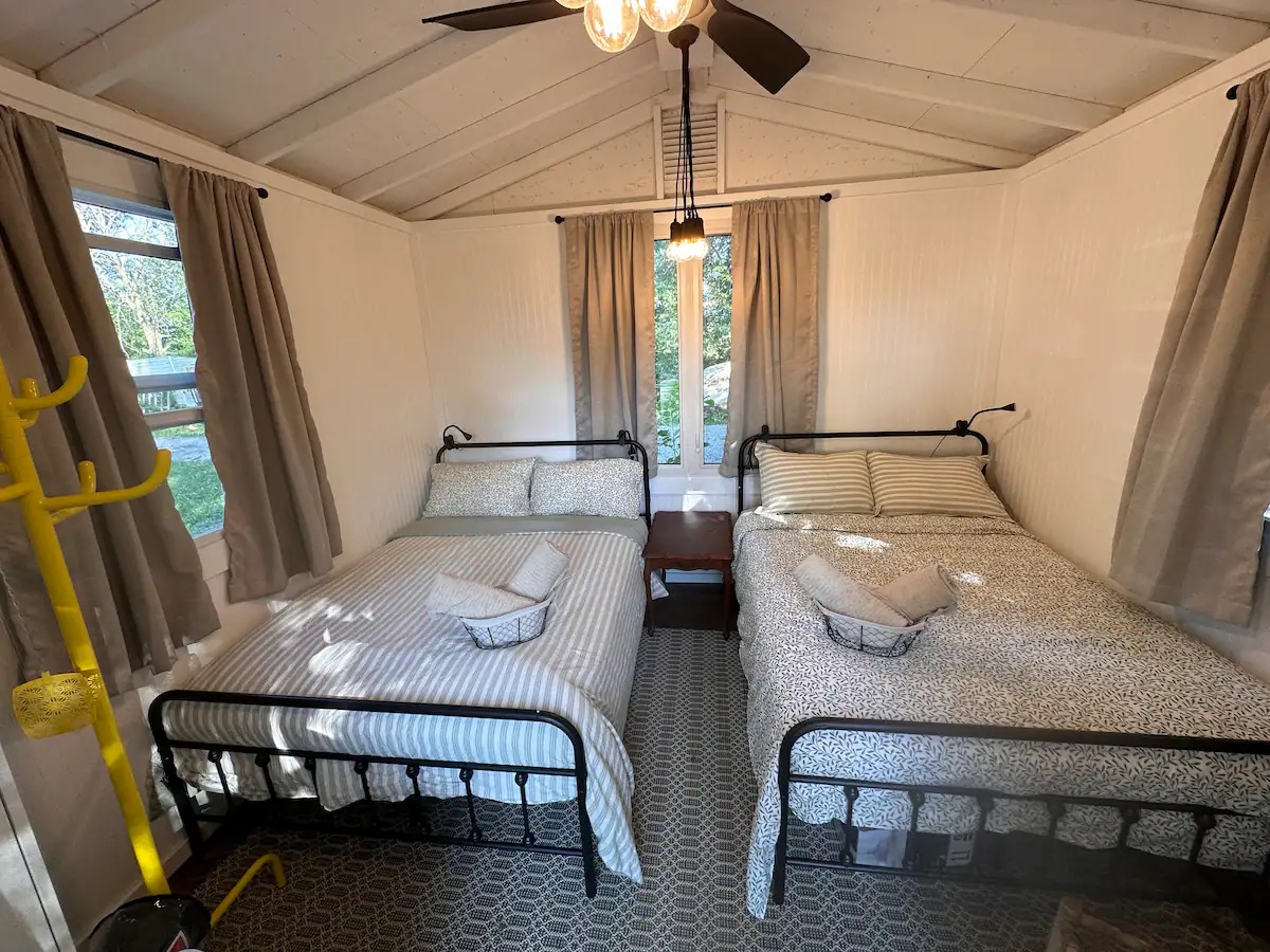 Bright bunky with two double beds